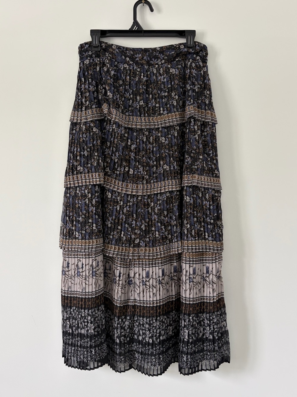 Antonio Melani Gwyneth Floral Tiered Printed Pleated Boho Blue Tan Maxi Skirt